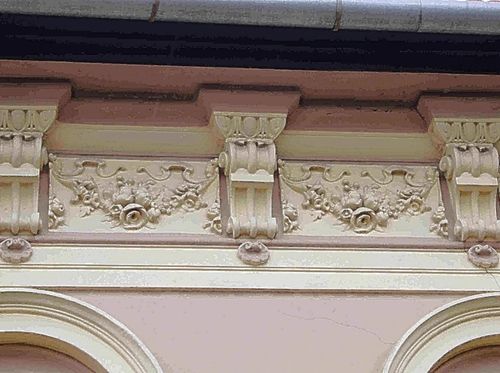 Bild 37 - Fries am Haus Nr.149 in der Hauptgasse.