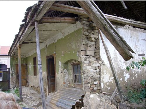 Bild 16 – verfallendes Haus in der Spitalgasse (im Jahr 2005).